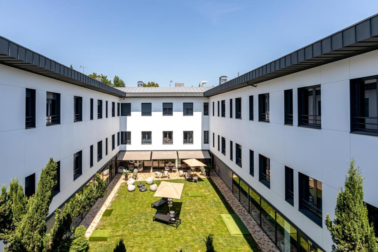 생클루 Les Jardins De St Cloud 아파트 호텔 외부 사진