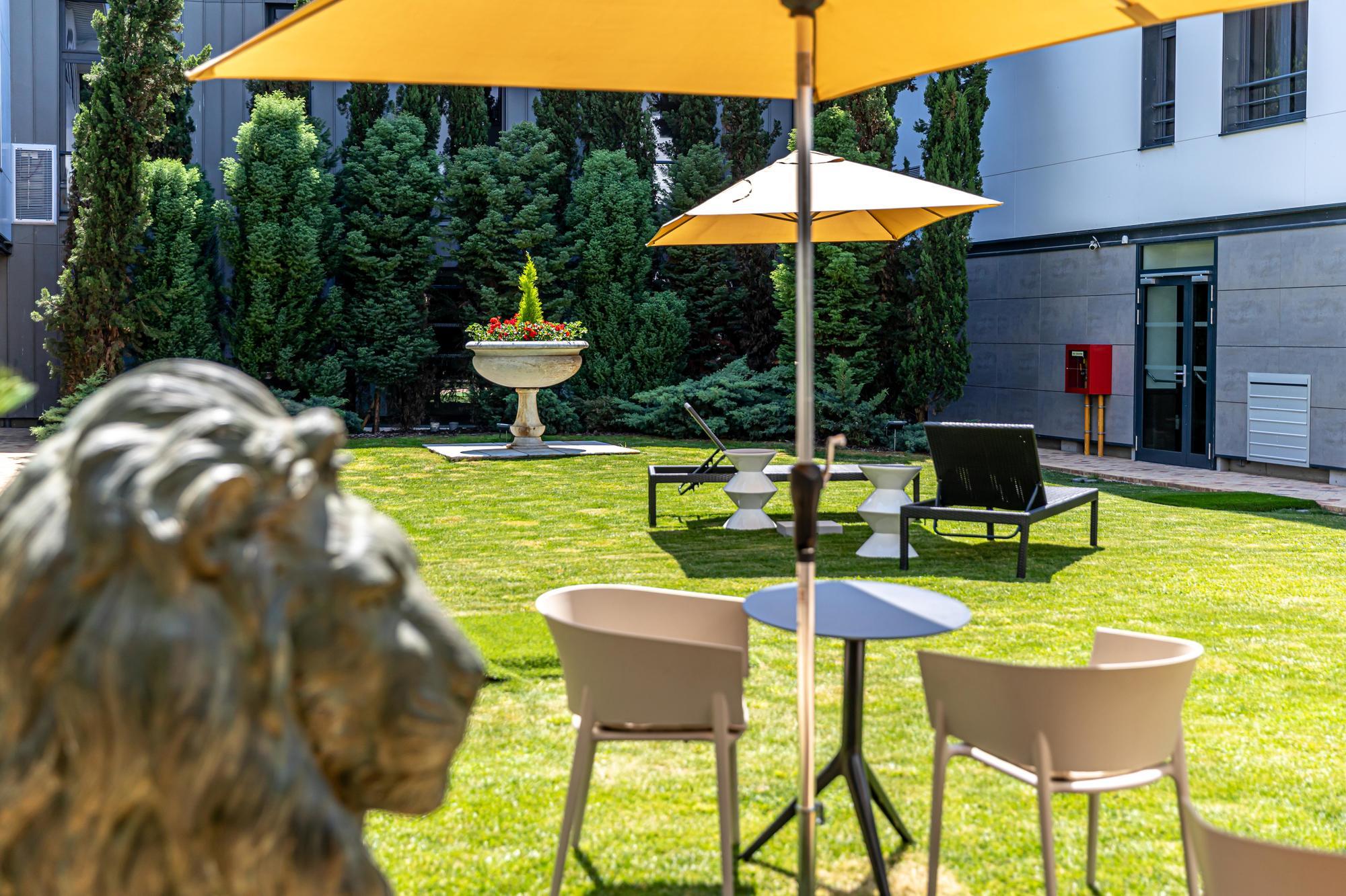 생클루 Les Jardins De St Cloud 아파트 호텔 외부 사진