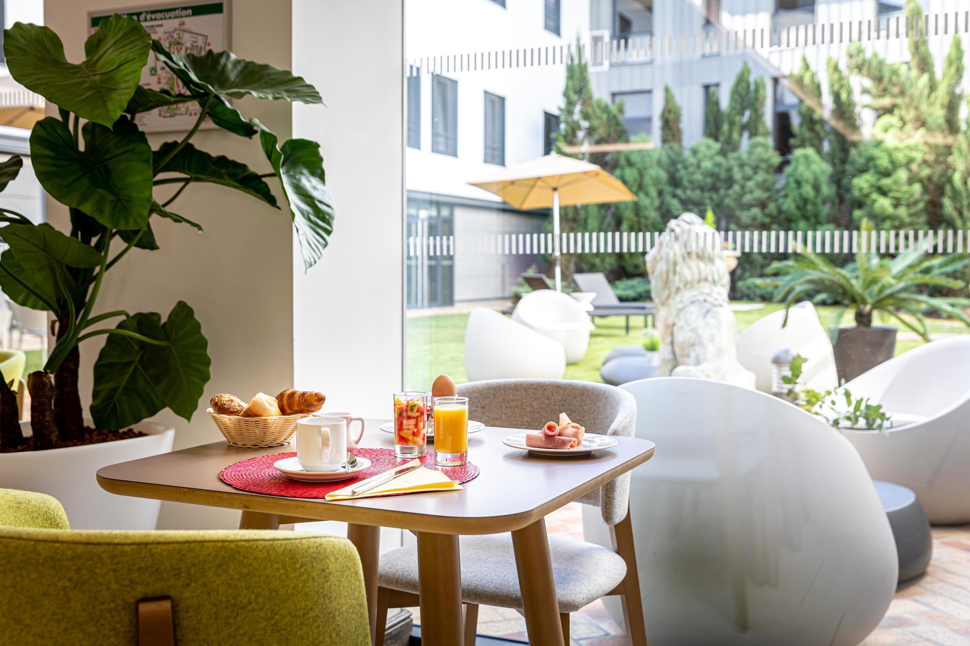 생클루 Les Jardins De St Cloud 아파트 호텔 외부 사진
